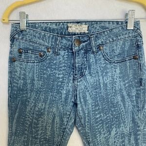 Free People Jeans Womens 25 Skinny Jeans Low Rise Denim Textured Acid Wash Indie